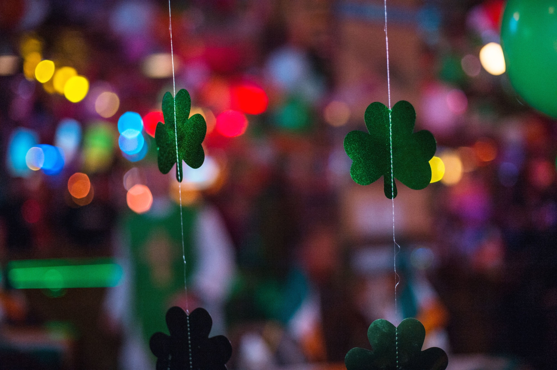 Décorations dans un pub pour la St Patrick, Irlande