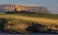 Château de Classiebawn, avec la montagne Benbulben en arrière plan